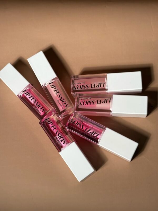 Lip Fusion Luxe Oil by Chelle Co.
